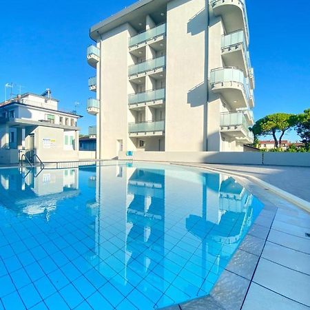 Residence Caorle Trilocale Con Piscina - Agenzia Cocal Екстер'єр фото